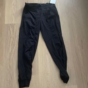 Lulu lemon Dance studio MR jogger